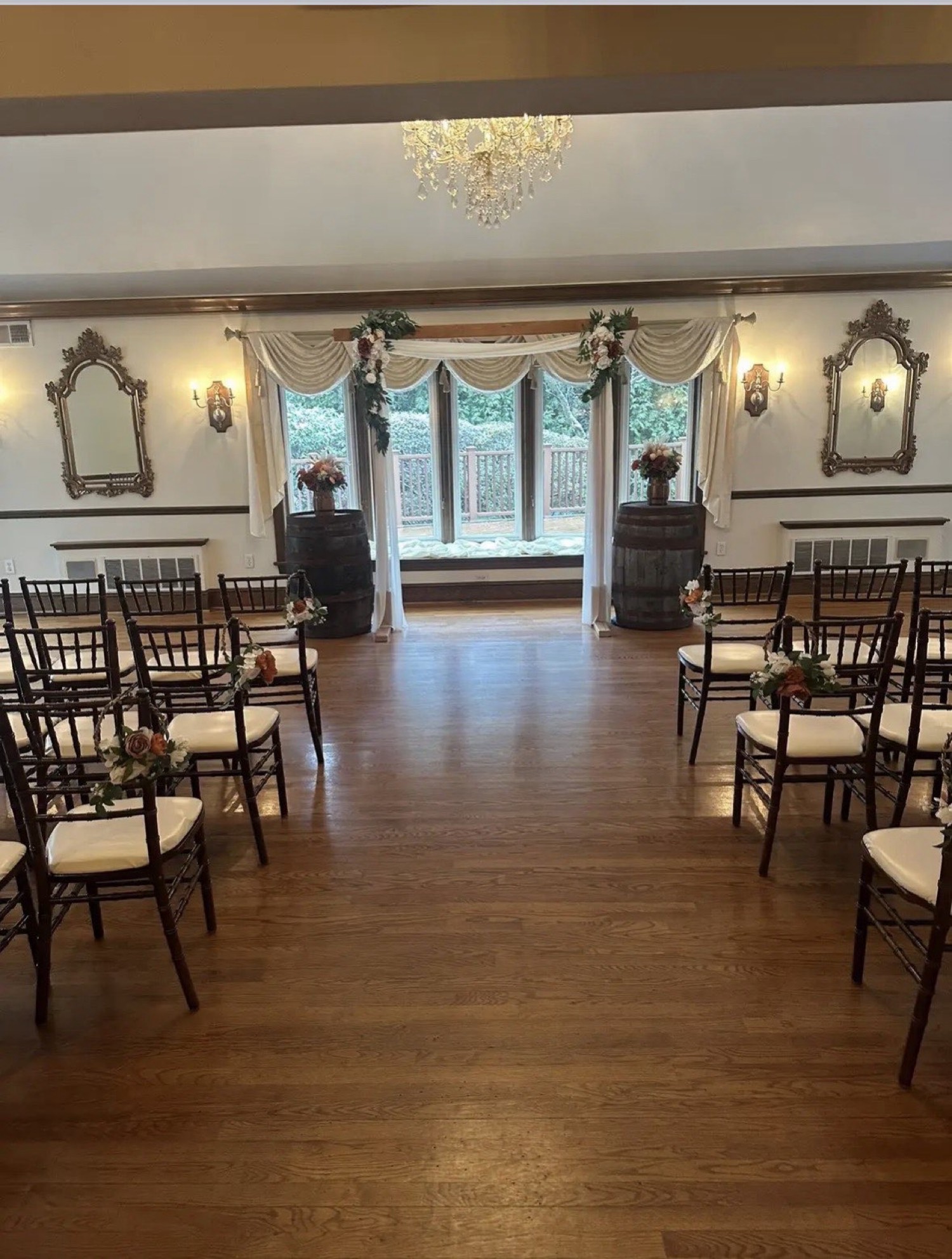Indoor ceremony aisle